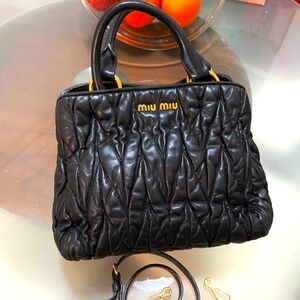 💯 🤩 🔥48 hrs Steal Deals Miu Miu Matlasse Two Way Shoulder Bag.
